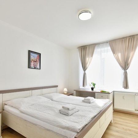 Karlsbad Central Point Екстериор снимка